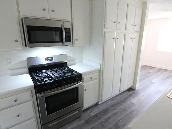 4th image of 4653 Coldwater Canyon Ave #112