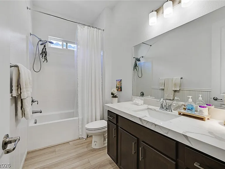 111 Ibiza Lake Dr — Photo 24
