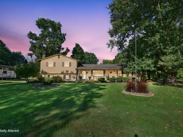 11679 Woodbridge Ln NW, Baltimore, OH 43105