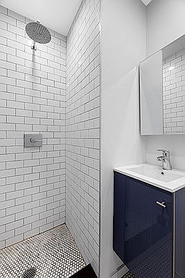 5th image of 313 E 92nd St APT 4E