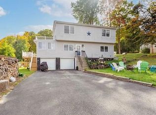 5 Casco Rd, Highland Lakes, NJ 07422