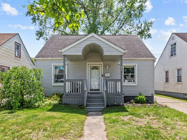 33989 Richard St, Wayne, MI 48184