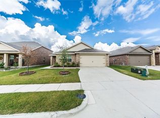 2230 Torch Lake Dr, Forney, TX 75126