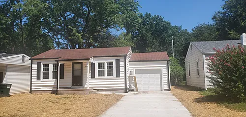 1515 E McGee St Photo 1