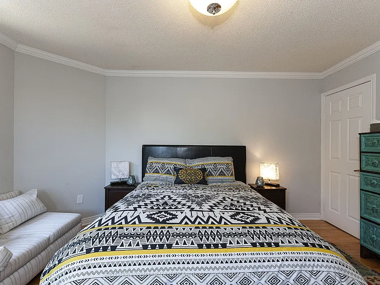 2074 Brays Ln — Photo 18