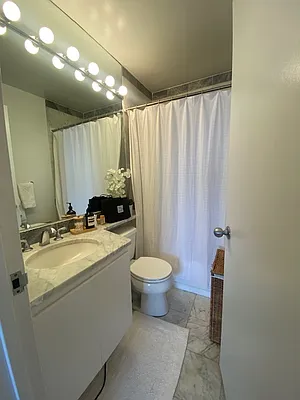 Rented by Fischer Group Realty, LLC | media 10