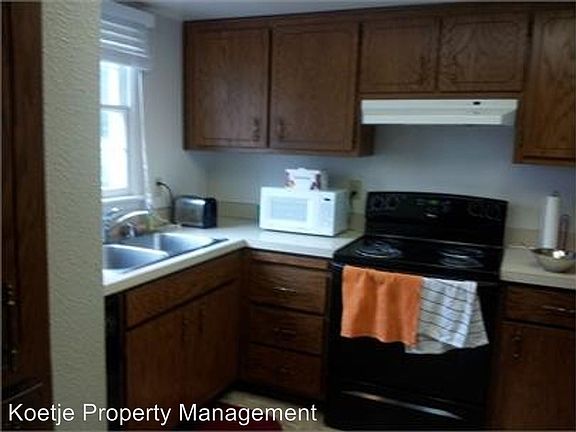 5th image of 1160 SW Harrier Cir APT 5