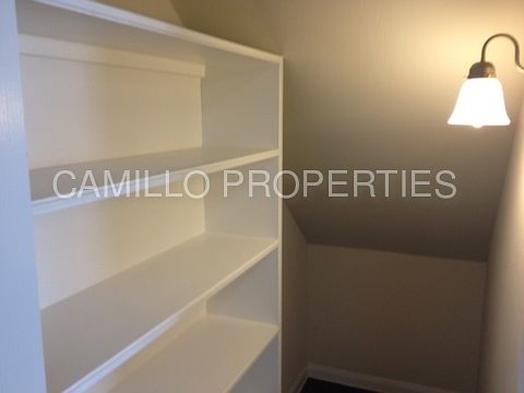 5th image of 21151 Grandin Wood Ct
