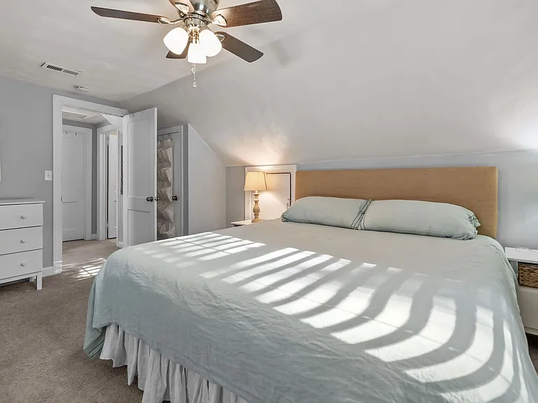 424 E Ocean Ave — Photo 21