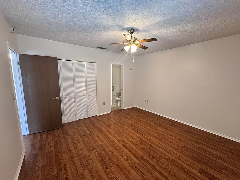 13455 White Plains St — Photo 6