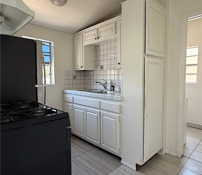 4769 Dozier St — Photo 3