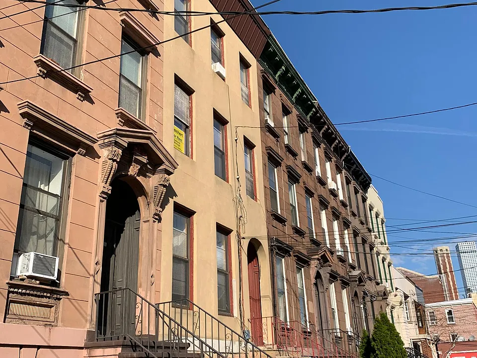 235 Summit Ave #2