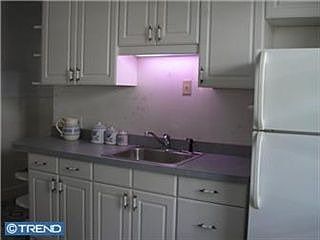 2nd image of 1541 Birch St