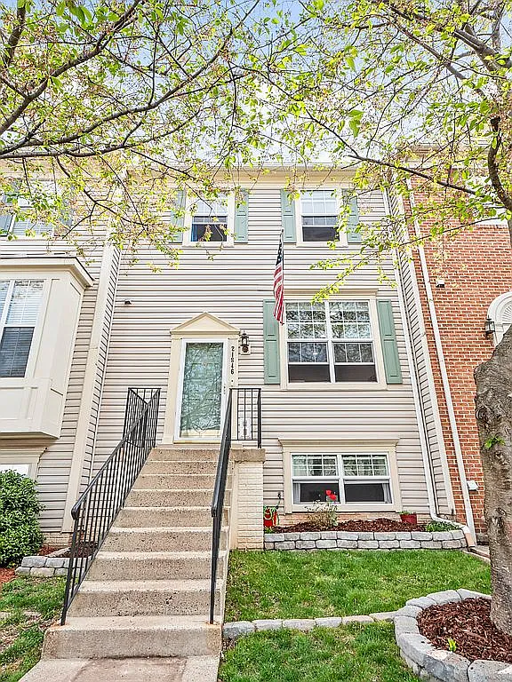 21846 Kings Crossing Ter photo 1