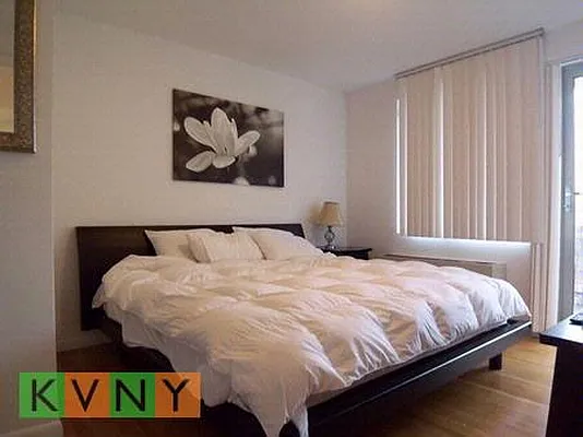Rented by KVNY Soho | media 53