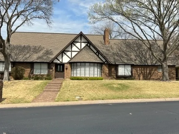 116 E Louella Dr, Hurst, TX 76054