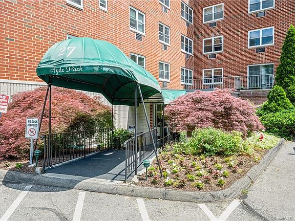 2nd image of 27 Northill St APT 3M