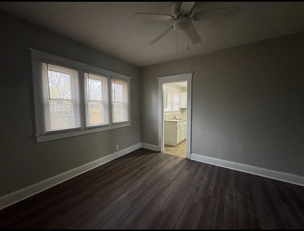 3 bed, 1700 sqft, $1,200 — Photo 2