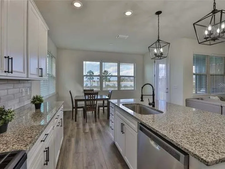 3323 Monroe Meadows Dr — Photo 9