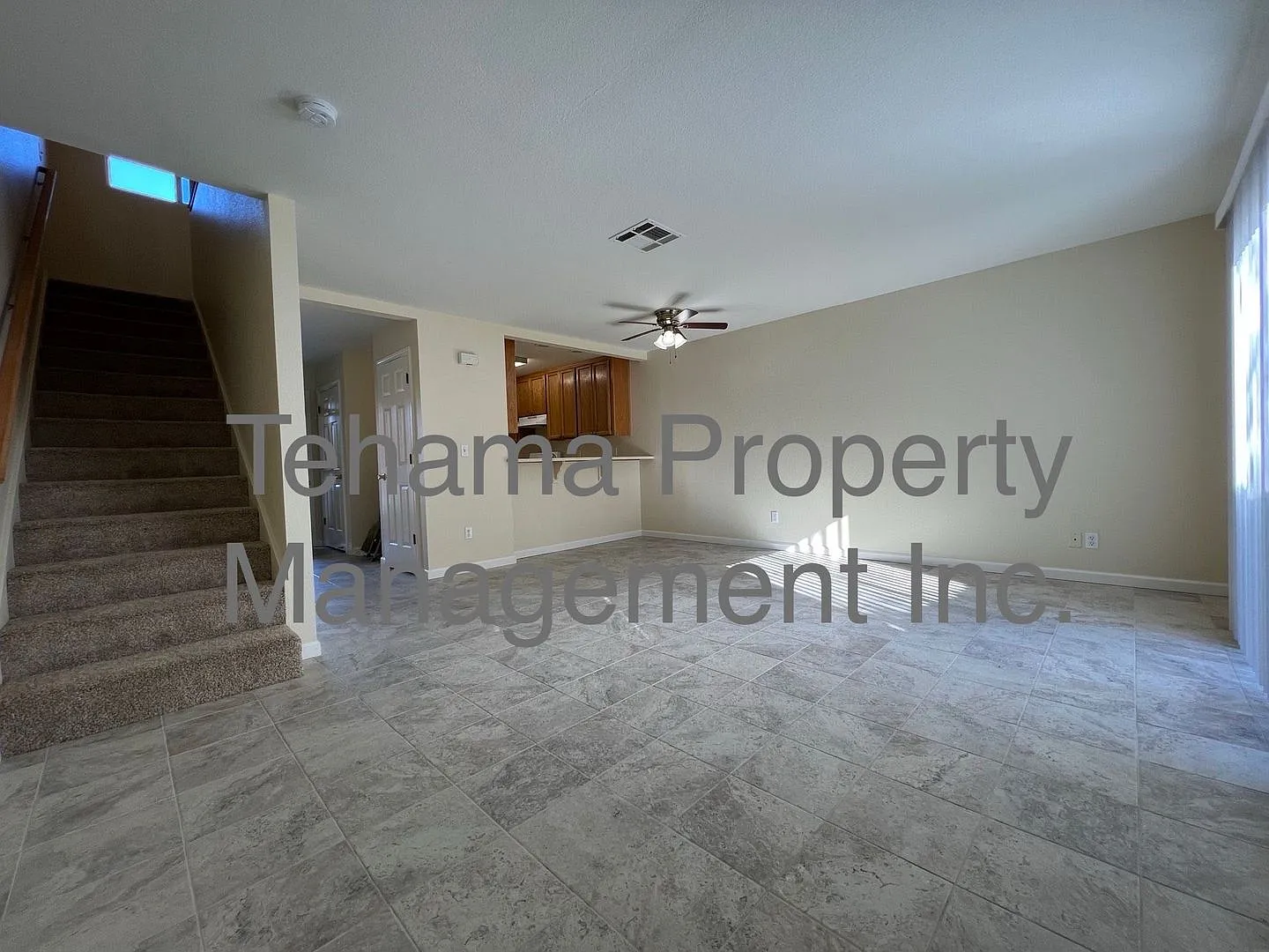 1070 Lakeside Dr. — Photo 2