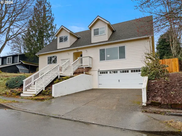 835 SE 8th St, Gresham, OR 97080