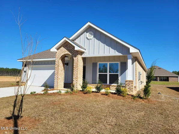 15926 Blue Ridge Dr, Gulfport, MS 39503