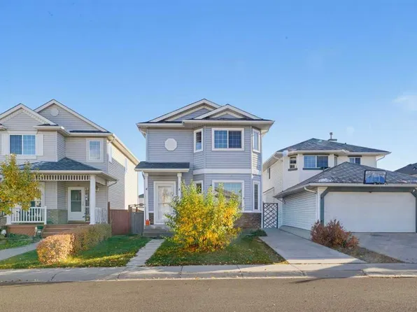 32 N Los Alamos Cres NE, Calgary, AB T1Y 7E8
