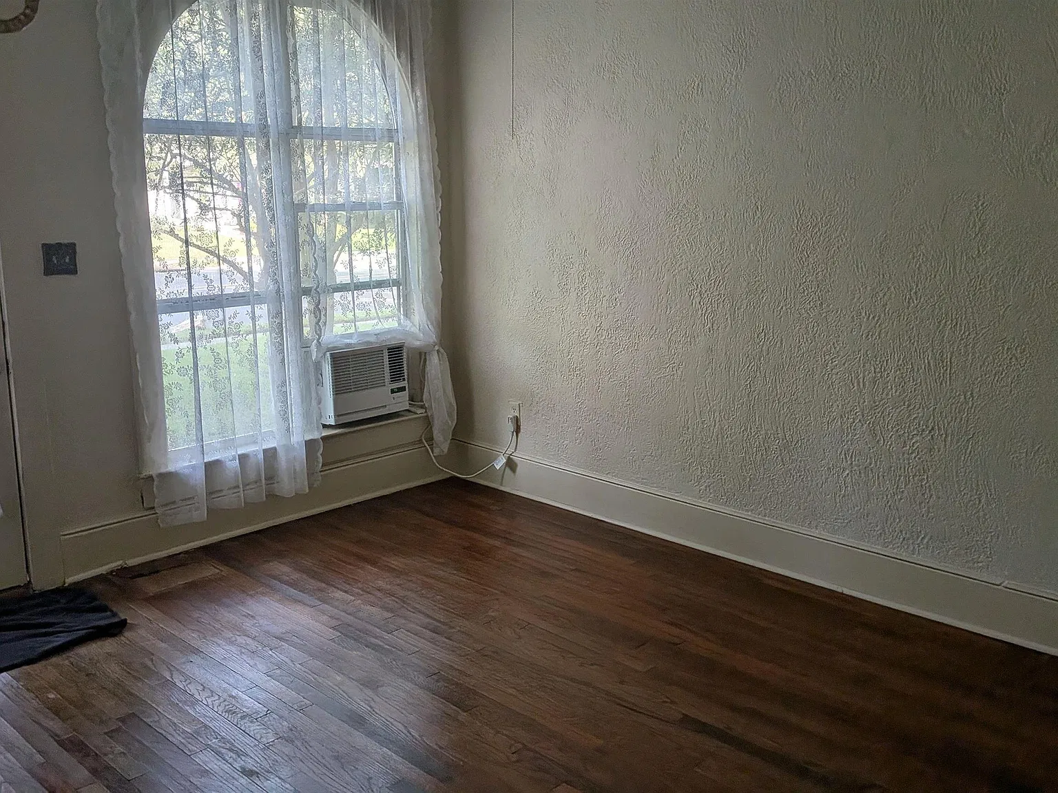 2 bed, 845 sqft, $1,250 — Photo 4