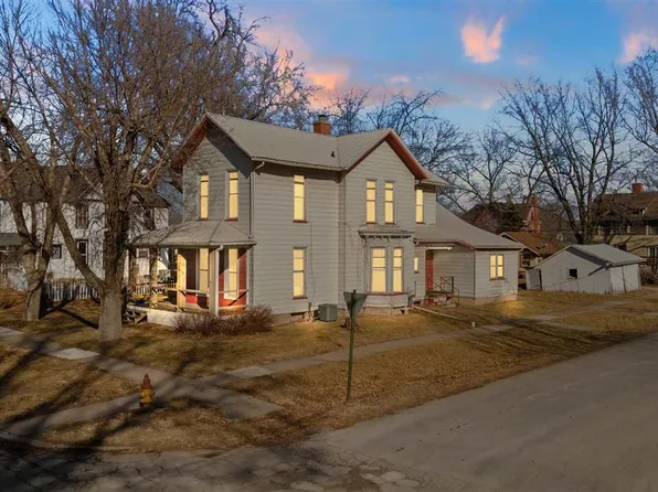 602 N Iowa Ave, Washington, IA 52353