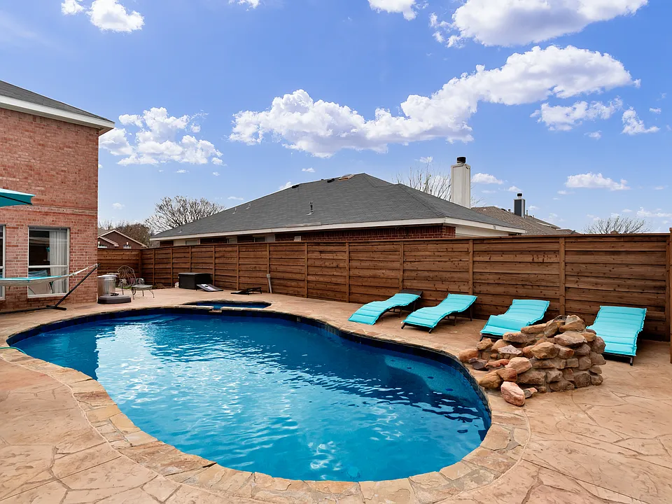 7710 Tidewater Dr