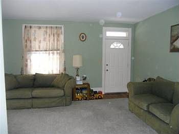 5th image of 31 W Hanover St