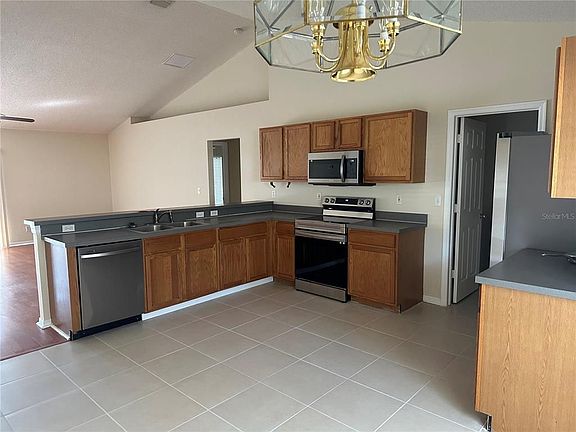 5th image of 1346 Rain Forest Ln
