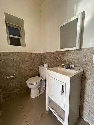 3rd image of 509 72nd St #4