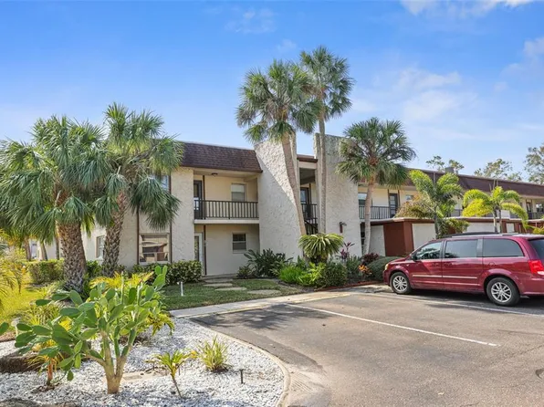 2750 E Bay Dr APT 2D, Largo, FL 33771