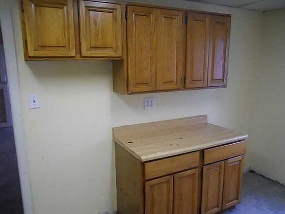 5th image of 2212-2214 Clifton Ave