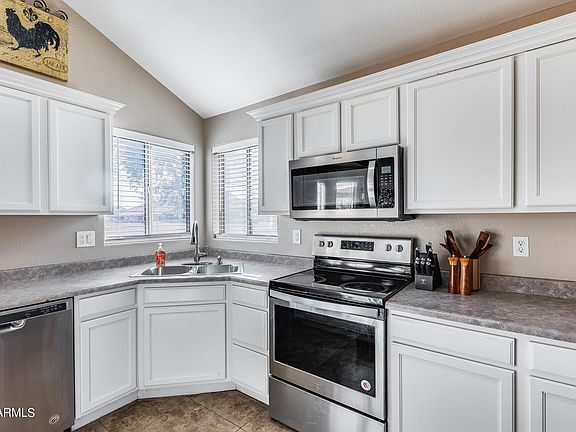 3rd image of 13379 W TARA Lane