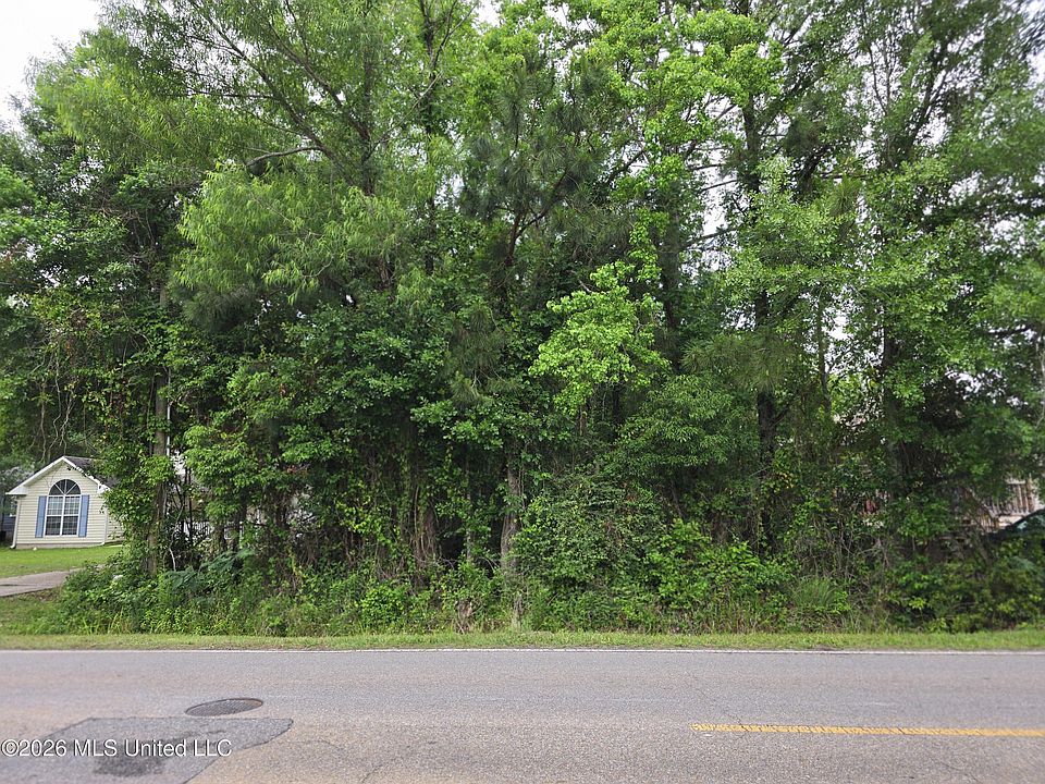 1st image of Menge Ave