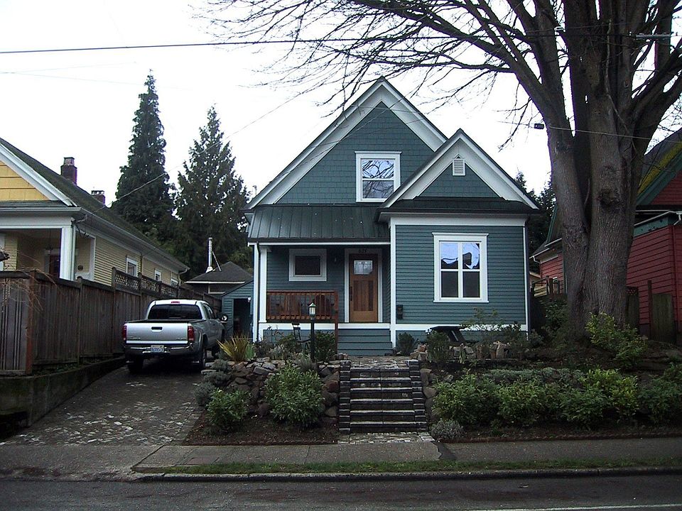 2nd image of 619 15th Ave E