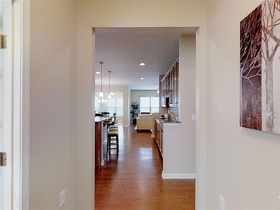 2nd image of 803 Gaston Manor Dr