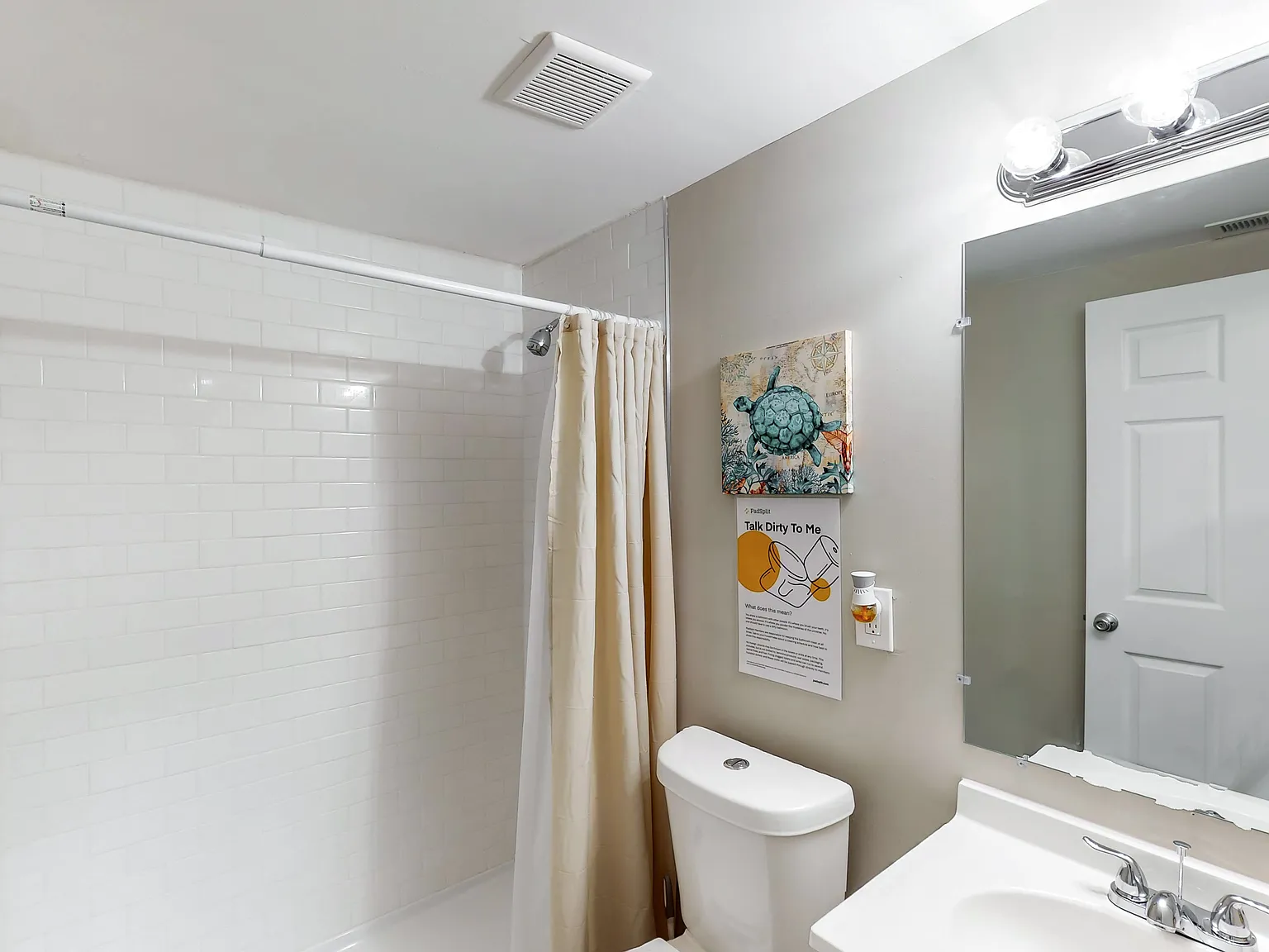 4 bed, 2.0 bath, 900 sqft, $654 — Photo 4