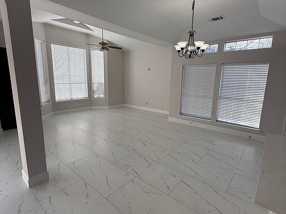 2nd image of 915 Colony Ridge Ct