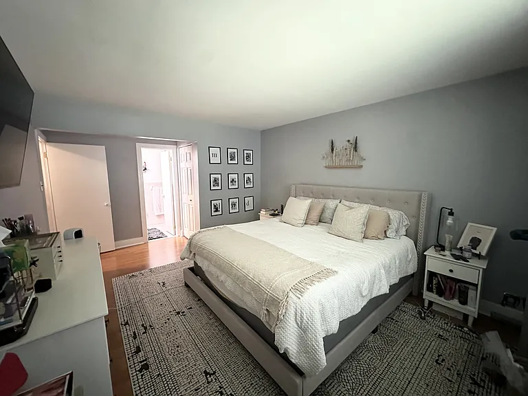 7 Rockford Rd #J5J5 — Photo 10