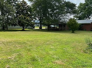 24 Ingram Rd, Leoma, TN 38468