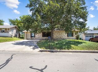 12214 Lone Shadow Trl, Live Oak, TX 78233