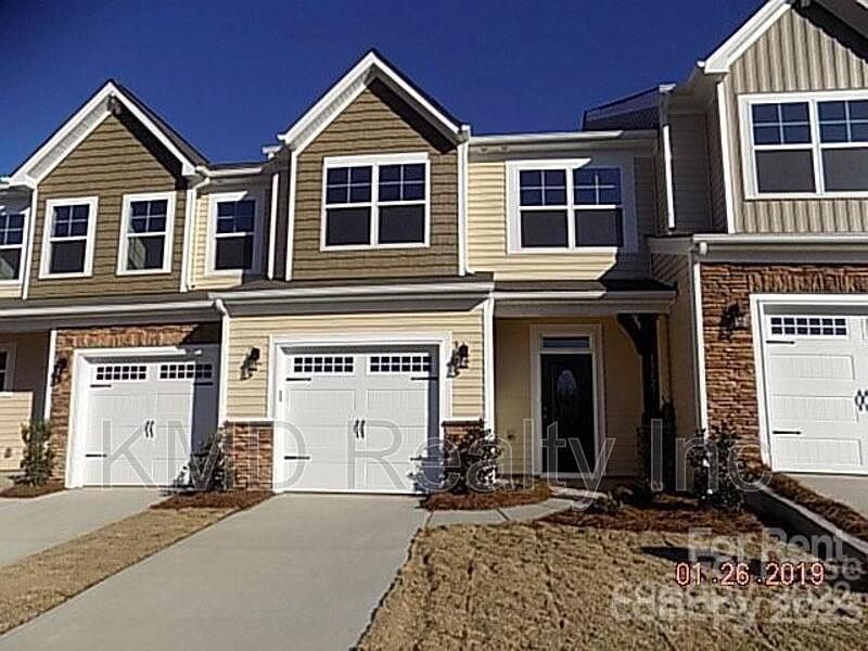 1st image of 15027 Savannah Hall Dr
