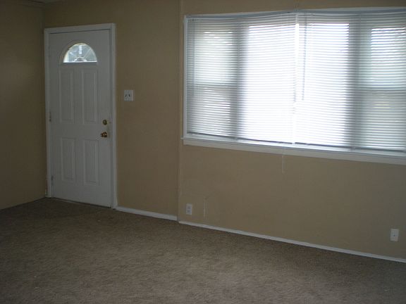 1018 E Richmond b (3)_02122015