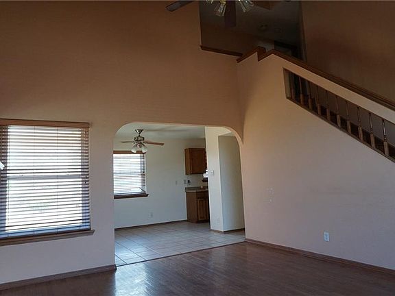 5th image of 1033 Chiricahua Dr