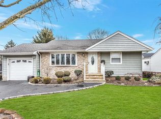 1793 Hannington Ave, Wantagh, NY 11793