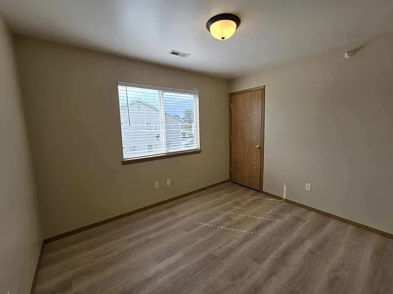 2105 E White Oak Ct #202 — Photo 11