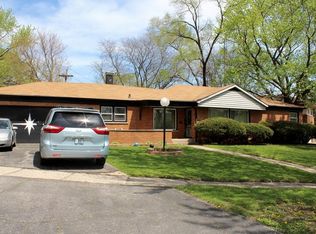 2622 Woodworth Pl, Hazel Crest, IL 60429